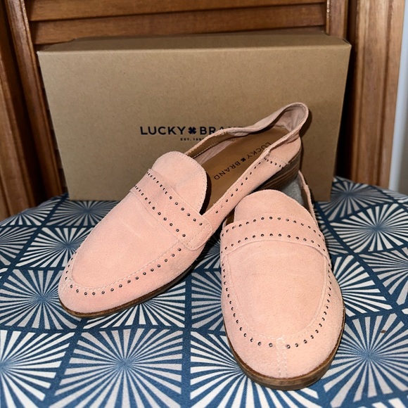 Lovely Lucky Brand Crestan studded loafer - Picture 1 of 6